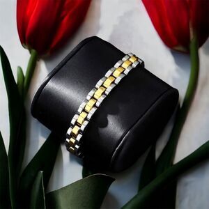 Men’s Stainless Steel l Bracelet l Silver/Gold l Black/Gold l Link Closure l New